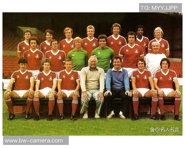 足球球星jb辉煌历程与赛场成就全面解析 足球球星jb辉煌历程与赛场成就全面解析