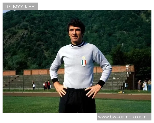 曾因身体条件不适合踢足球却成就辉煌的球星们 曾因身体条件不适合踢足球却成就辉煌的球星们