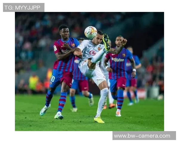 西甲联赛新赛季前瞻：豪门争锋新星崛起，冠军争夺激烈竞争升级